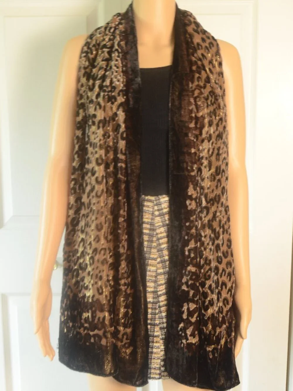NWT Collection Eighteen Velvet Burnout Leopard Scarf Wrap Shawl Boho Chic OS